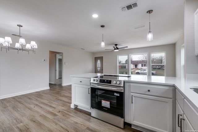 401 Kashmuir, San Antonio, TX 78223