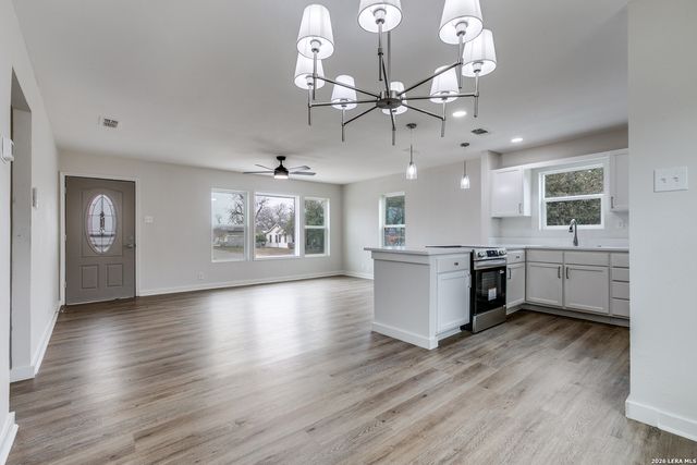 401 Kashmuir, San Antonio, TX 78223