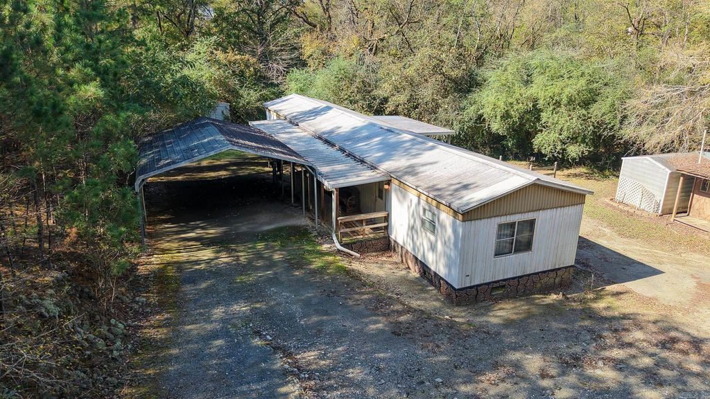 165 Tobacco Road, Hot Springs, AR 71913