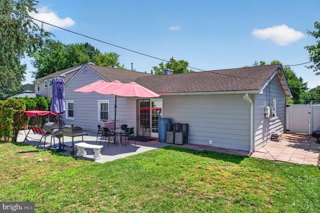 5 BABCOCK LN, Willingboro, NJ 08046