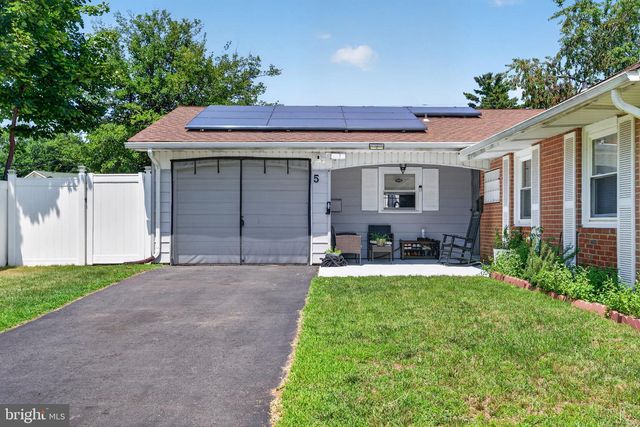 5 BABCOCK LN, Willingboro, NJ 08046