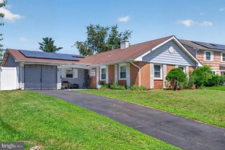 5 BABCOCK LN, Willingboro, NJ 08046