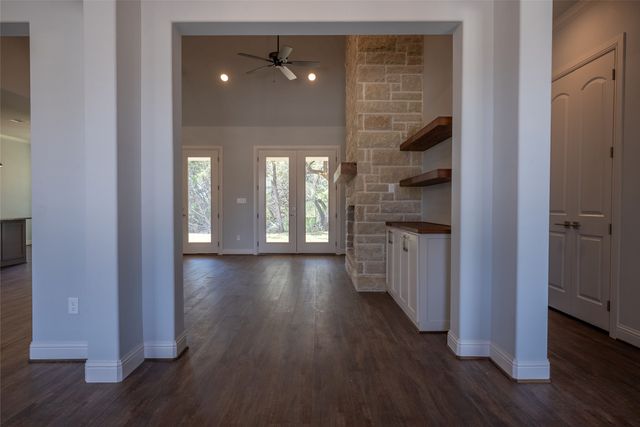 3702 Dry Creek Road, Granbury, TX 76049