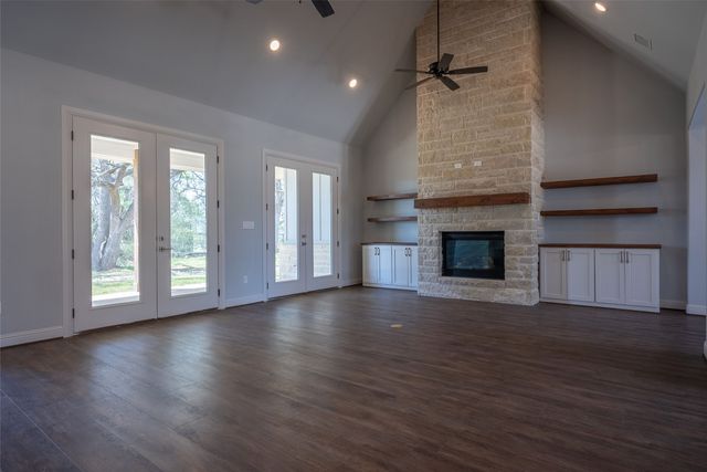 3702 Dry Creek Road, Granbury, TX 76049