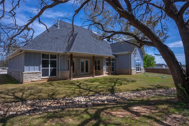 3702 Dry Creek Road, Granbury, TX 76049