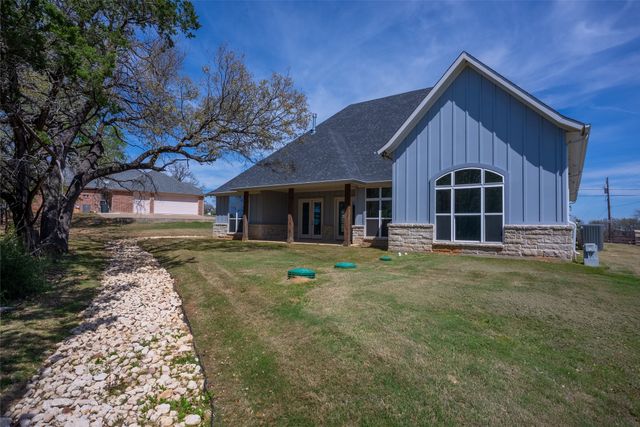 3702 Dry Creek Road, Granbury, TX 76049