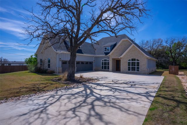 3702 Dry Creek Road, Granbury, TX 76049