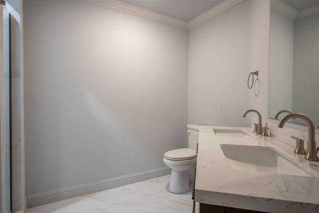 3702 Dry Creek Road, Granbury, TX 76049