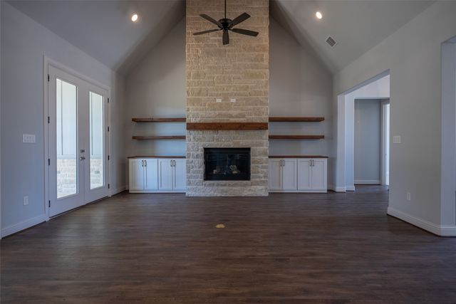 3702 Dry Creek Road, Granbury, TX 76049