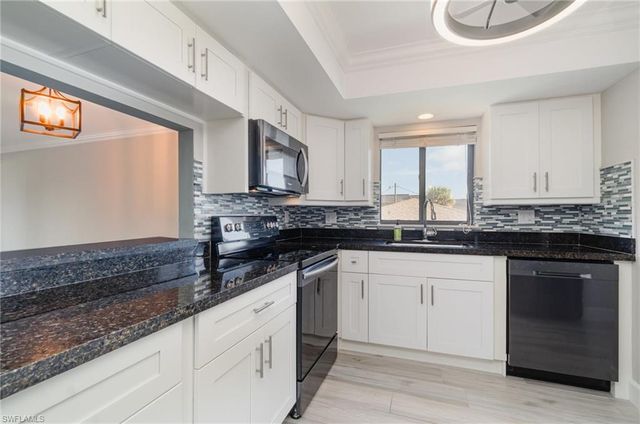 4321 Country Club BLVD # 207, Cape Coral, FL 33904