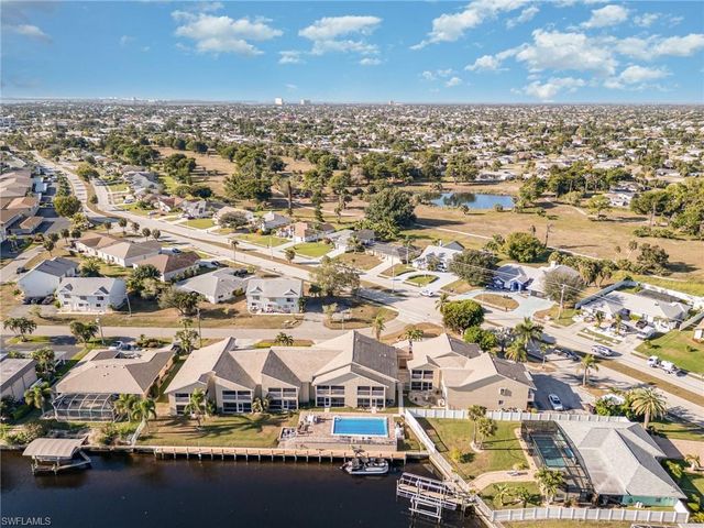 4321 Country Club BLVD # 207, Cape Coral, FL 33904