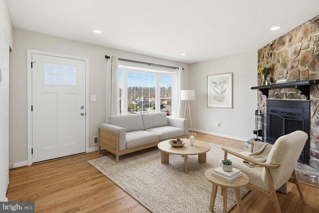 1250 ROUNDTOP RD, Odenton, MD 21113