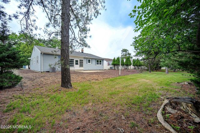 48 Sheepshead Drive, Toms River, NJ 08757