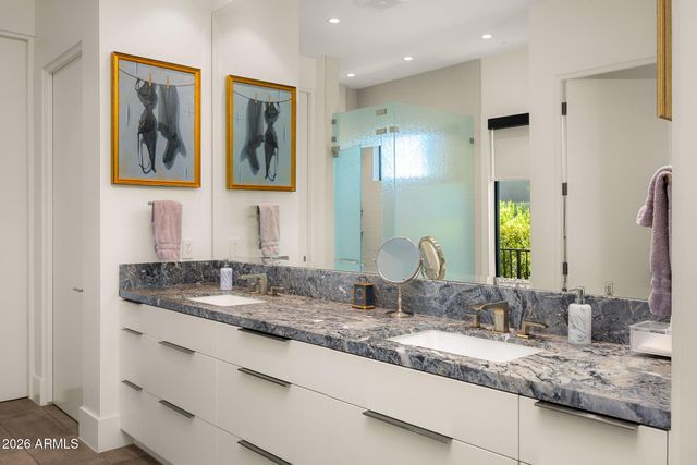 6917 E CACTUS WREN Road, Paradise Valley, AZ 85253
