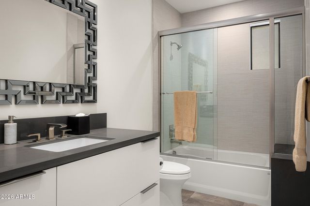 6917 E CACTUS WREN Road, Paradise Valley, AZ 85253