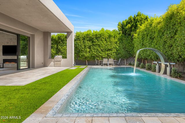 6917 E CACTUS WREN Road, Paradise Valley, AZ 85253