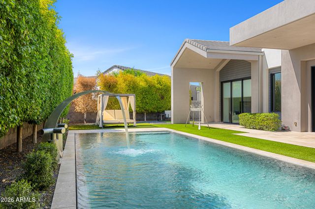 6917 E CACTUS WREN Road, Paradise Valley, AZ 85253