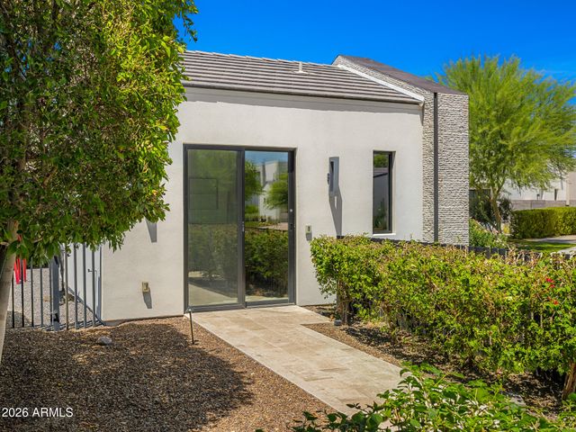 6917 E CACTUS WREN Road, Paradise Valley, AZ 85253