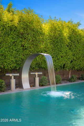 6917 E CACTUS WREN Road, Paradise Valley, AZ 85253