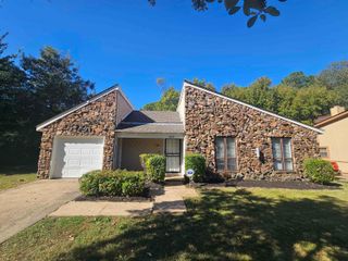 4073 SILVERLEAF RD, Memphis, TN 38115
