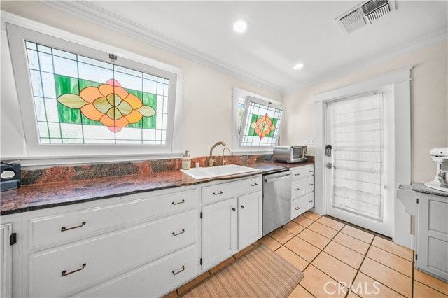 4049 E 15th, Long Beach, CA 90804