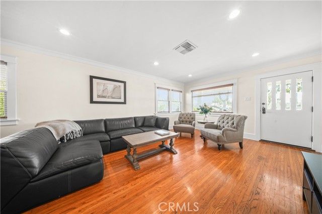 4049 E 15th, Long Beach, CA 90804