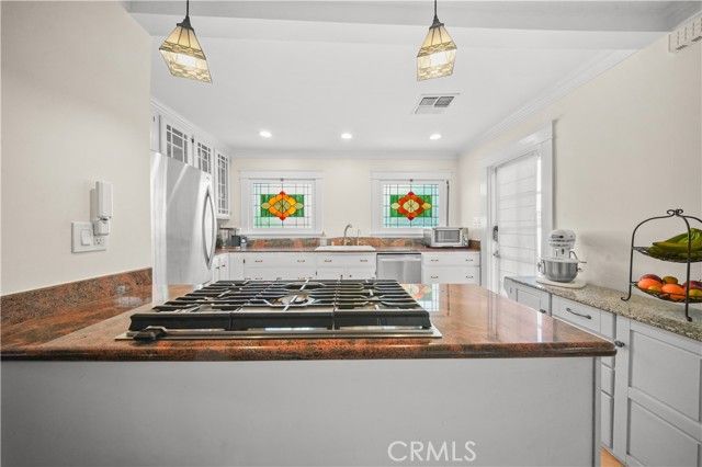 4049 E 15th, Long Beach, CA 90804