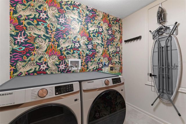 8995 FLUFFY LIE COURT, Davenport, FL 33896