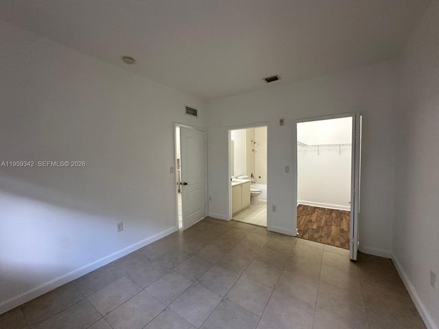1661 SE 29th Court 104, Homestead, FL 33035