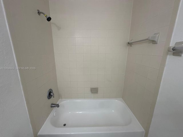 1661 SE 29th Court 104, Homestead, FL 33035