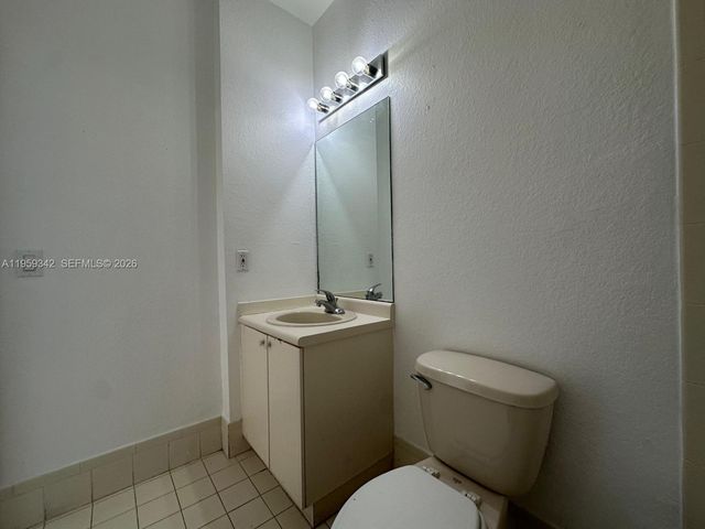 1661 SE 29th Court 104, Homestead, FL 33035