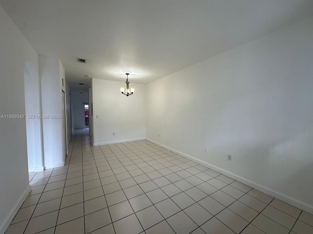 1661 SE 29th Court 104, Homestead, FL 33035