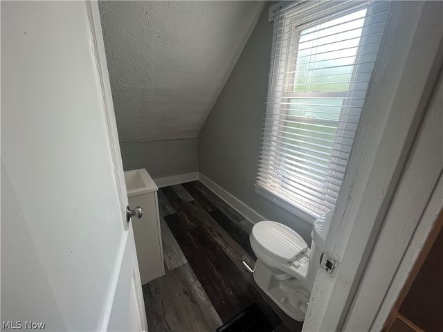 3551 W 67th Street, Cleveland, OH 44102