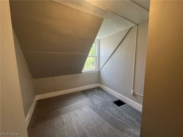 3551 W 67th Street, Cleveland, OH 44102
