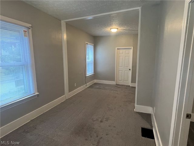 3551 W 67th Street, Cleveland, OH 44102