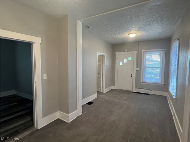 3551 W 67th Street, Cleveland, OH 44102