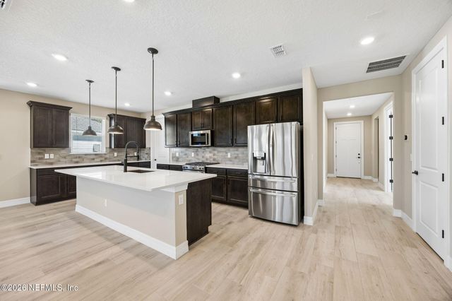 729 CONTINUUM Loop, Yulee, FL 32097