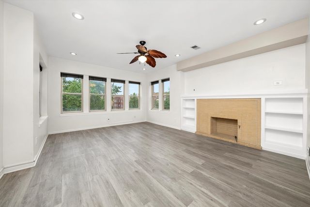 2060 W Fargo Avenue 3, Chicago, IL 60645