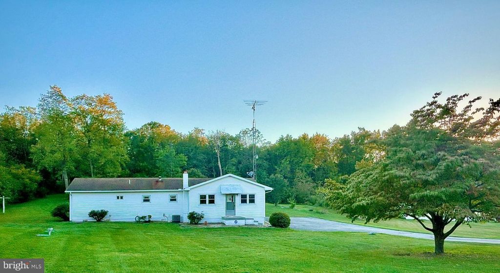 790 ANTRIM LN, Greencastle, PA 17225