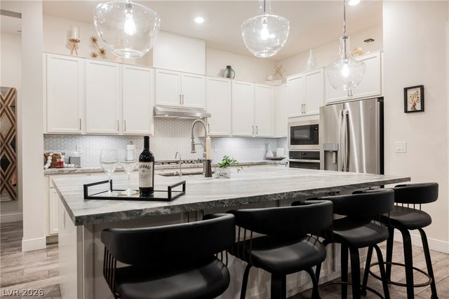 11843 Grassy Plain Avenue, Las Vegas, NV 89138