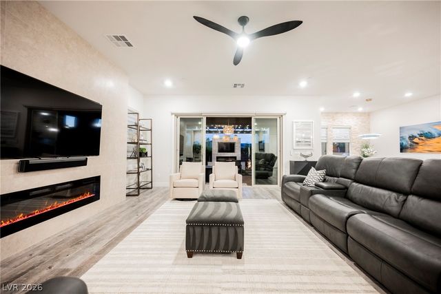 11843 Grassy Plain Avenue, Las Vegas, NV 89138