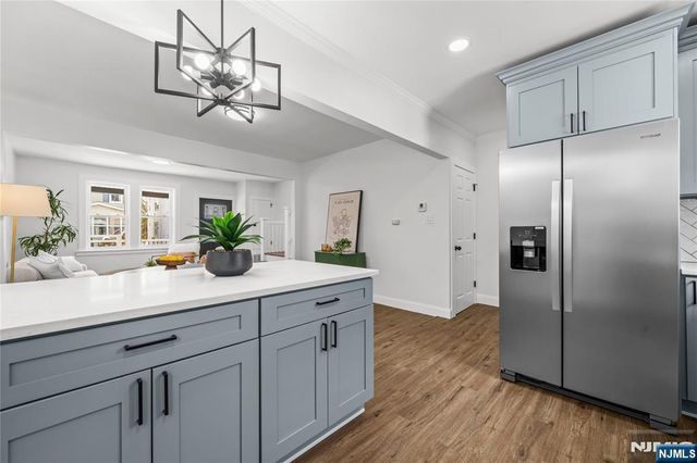 18 Hilton Avenue, Maplewood, NJ 07040
