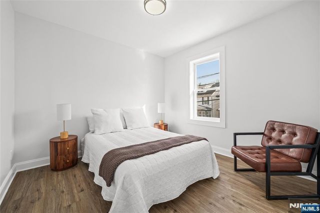 18 Hilton Avenue, Maplewood, NJ 07040