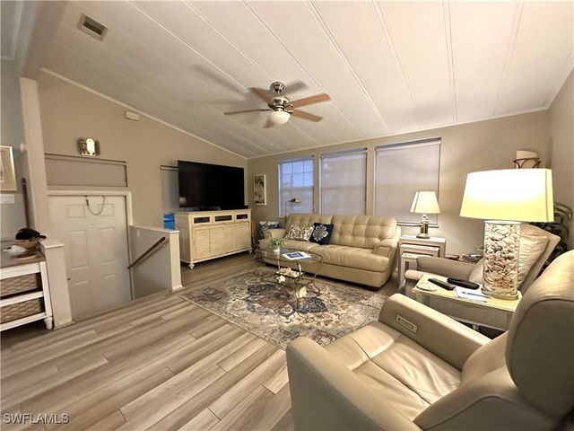 20311 Cumberland CT, Estero, FL 33928