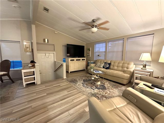 20311 Cumberland CT, Estero, FL 33928