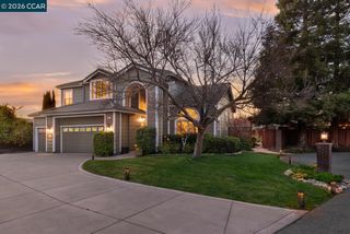 2042 Smith Ln, Concord, CA 94518
