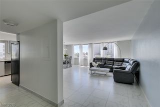 205 East Harmon Avenue 511, Las Vegas, NV 89169