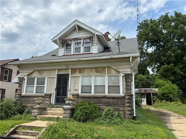 106 Shriver Avenue SE, Massillon, OH 44646