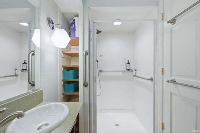 2708 Eastbrook Drive, Fort Wayne, IN 46805