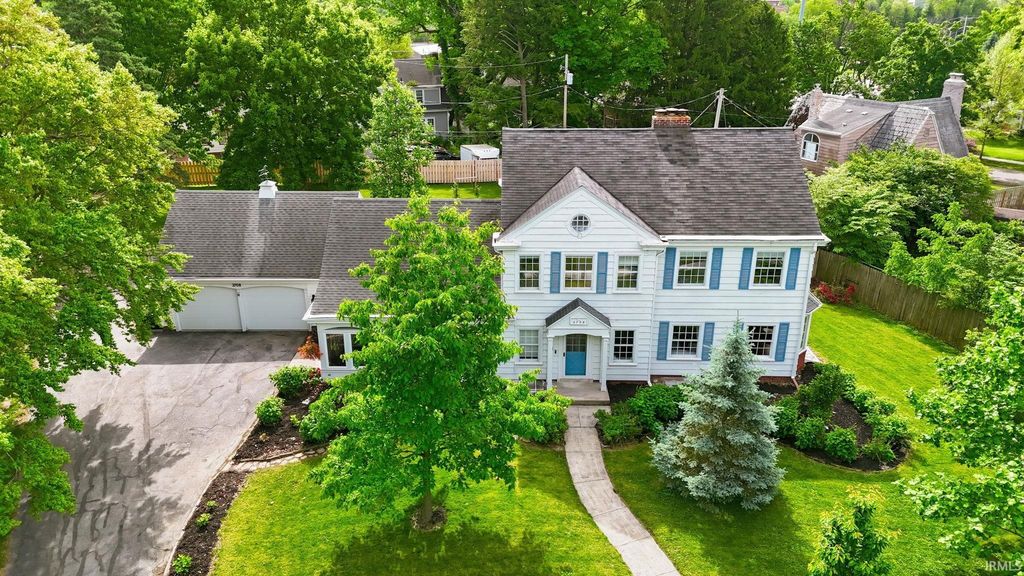2708 Eastbrook Drive, Fort Wayne, IN 46805